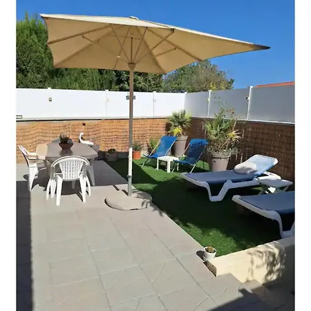 Bed & Breakfast Au 1er Etage D'une Ponteilla