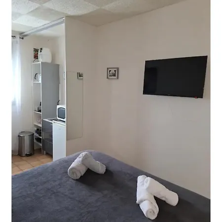 Au 1er Etage D'une Bed & Breakfast *
